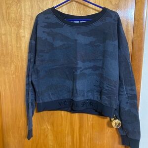 Victoria Sport  Black Camo Top